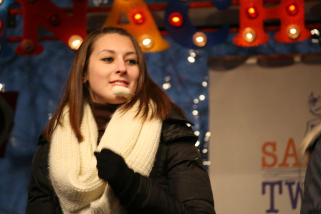 gal/2011/2011 Steeler Weihnachtsmarkt/2011 Saitentwist Steeler Weihnachtsmarkt 14.11 024.JPG